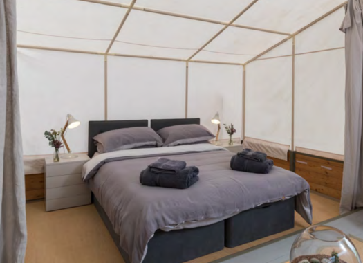 sleeping arrangements - luxury suite